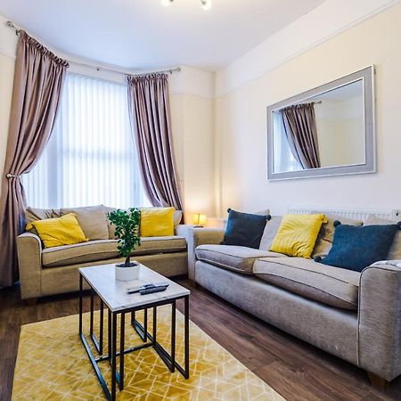 Finchley House Lovely House In Anfield, 2 Minutes Walk From The Stadium, Parking And Wifi Villa Liverpool Eksteriør billede