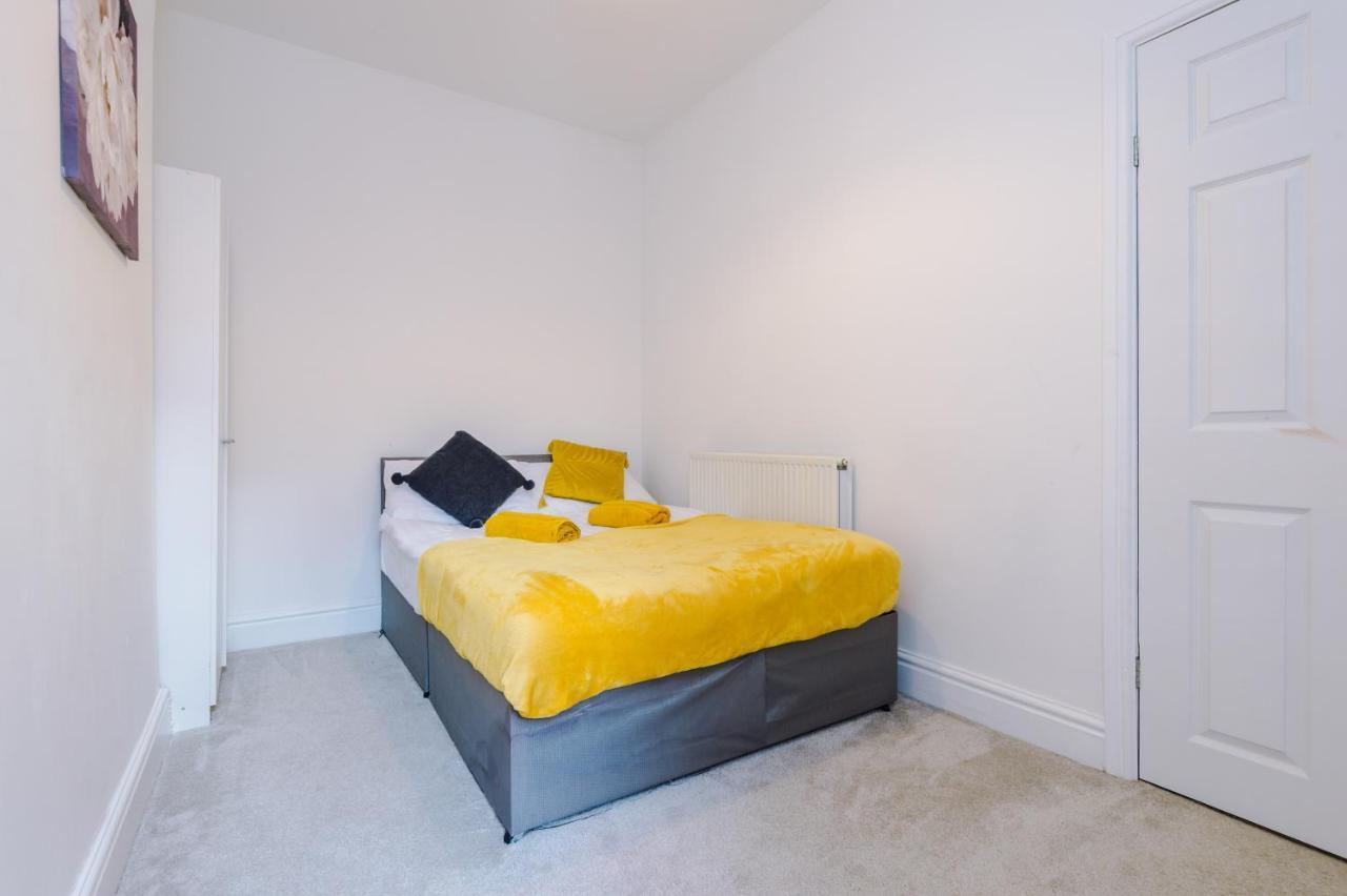 Finchley House Lovely House In Anfield, 2 Minutes Walk From The Stadium, Parking And Wifi Villa Liverpool Eksteriør billede