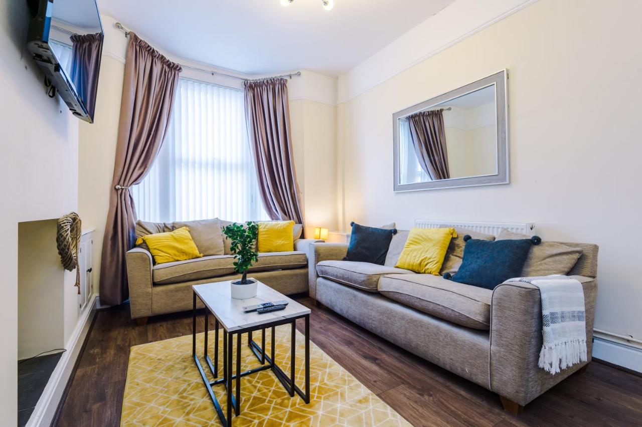 Finchley House Lovely House In Anfield, 2 Minutes Walk From The Stadium, Parking And Wifi Villa Liverpool Eksteriør billede